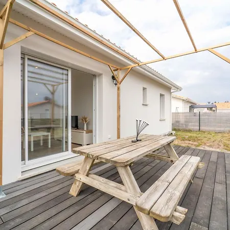 Holiday home Maison Neuve Pour 4 Personnes Proche Mimizan - Climatisation Incluse - Fr-1-50-169
